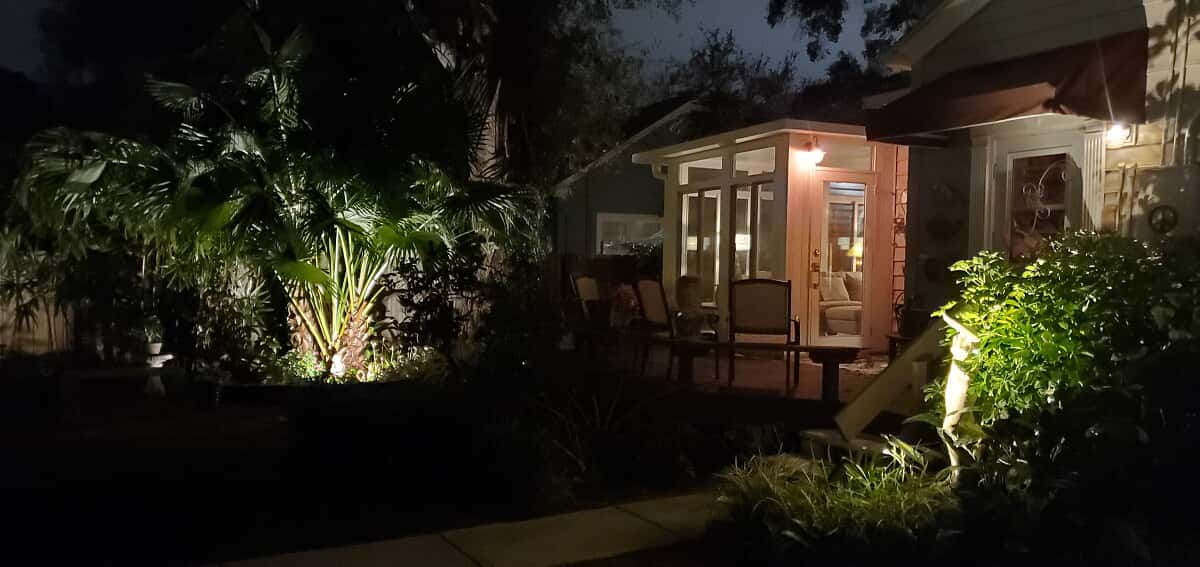 Landscape and patio surround lighting in st pete